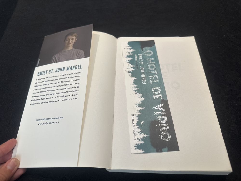 Livro: “O Hotel de Vidro” de Emily St. John Mandel