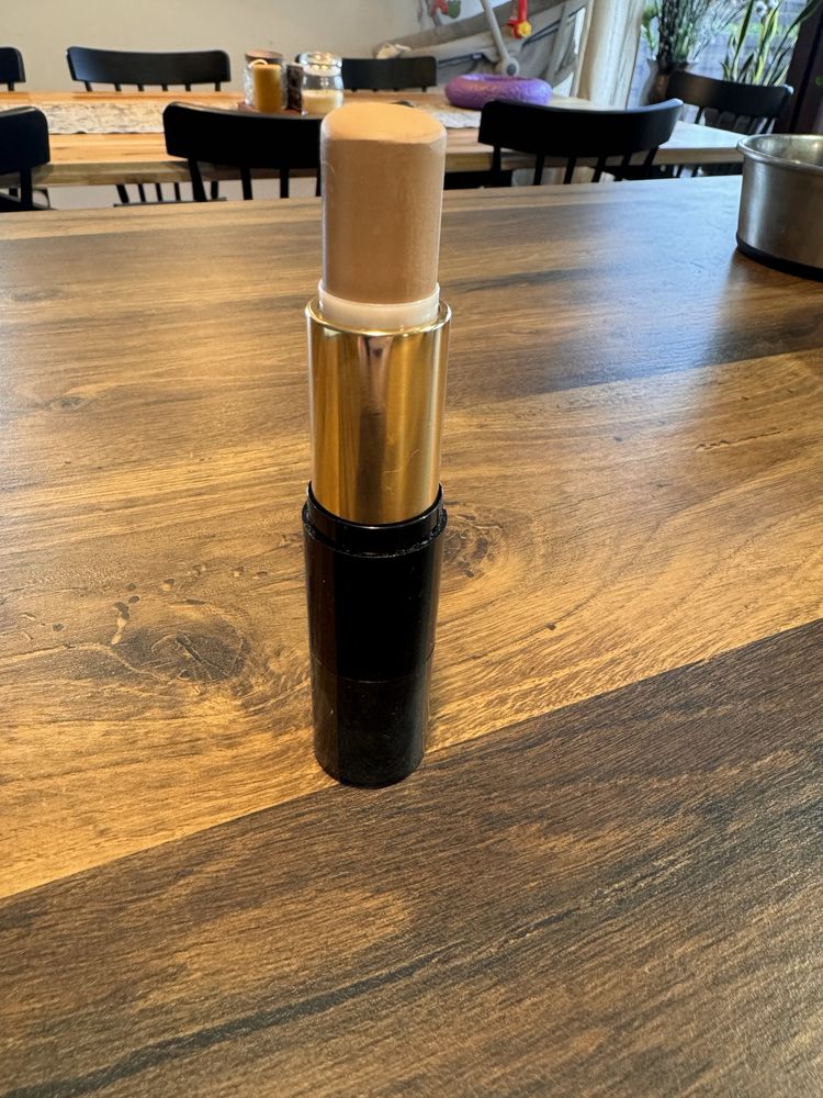 Lancome Teint Idole Ultra Wear Stick