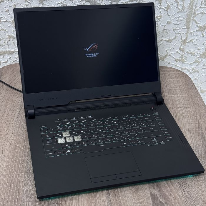 Asus Rog Strix i5 / gtx1650 / 16 / 256 + 512 SSD / 120гЦ