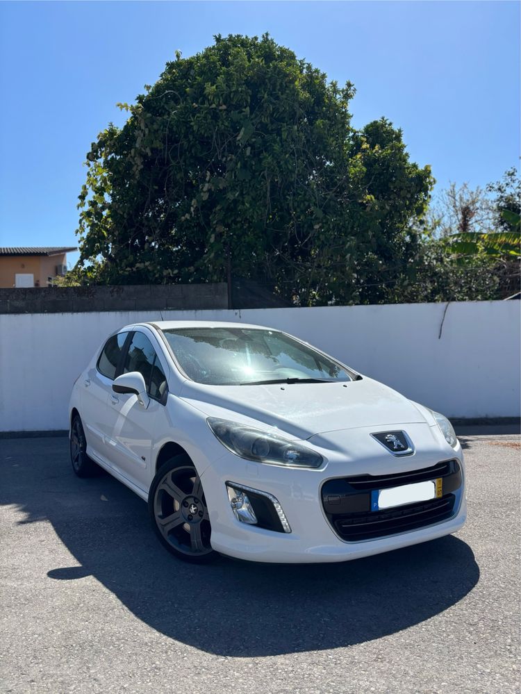 Peugeot 308 GTI 1.6THP 200cv