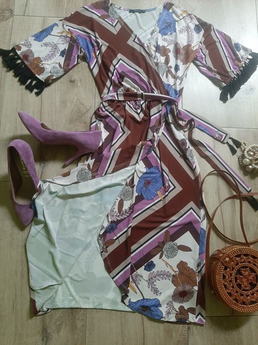 Sukienka Mohito, rozm.XXS/XS/S, frędzle, pompony