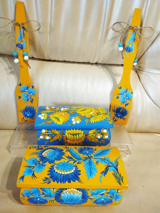 Деревяна скринька, розписана вручну акрилом