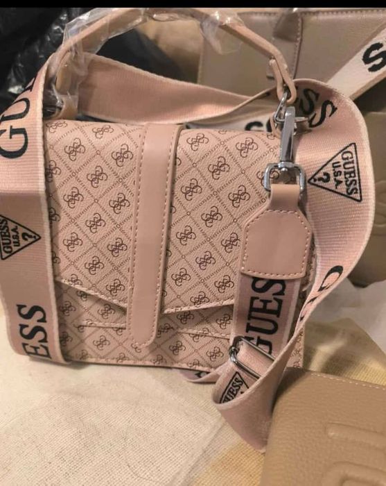 Malas  senhoras e porta moedas