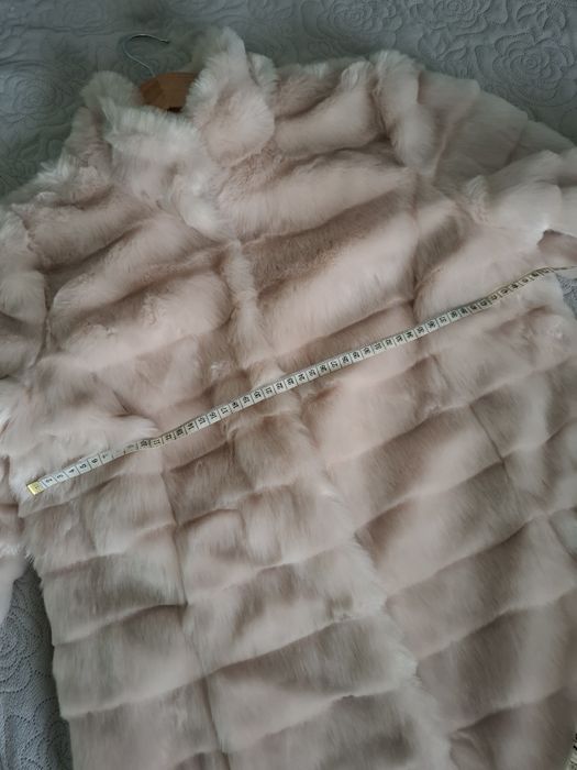 Futro futerko jasne dla damy eleganckie kremowe beżowe mohito