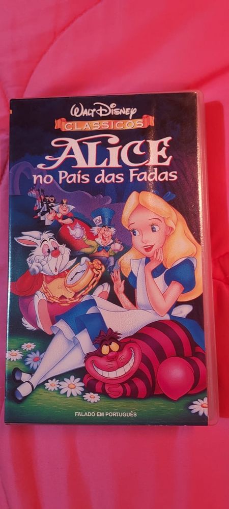 Cassetes - Abelha Maia, Alice no país das fadas, Rei Leão 2