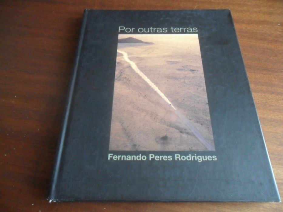 "Por Outras Terras" de Fernando Peres Rodrigues