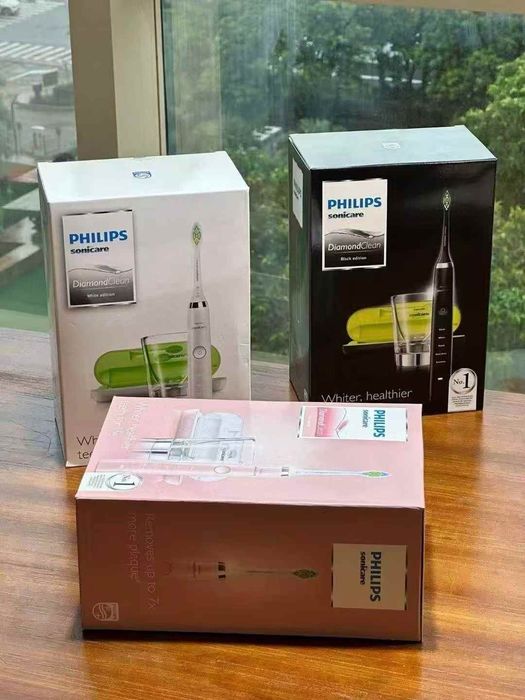 Електрична зубна щітка Philips Sonicare DiamondClean HX9352