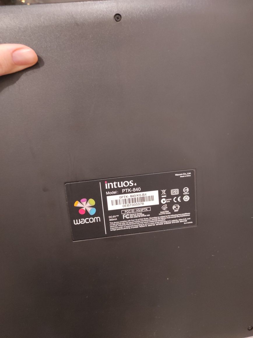 Графический планшет Wacom Intous ptk 840