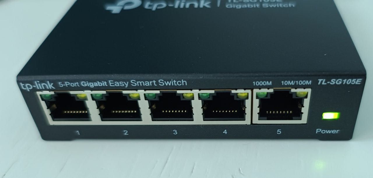 Комутатор TP-LINK TL-SG105