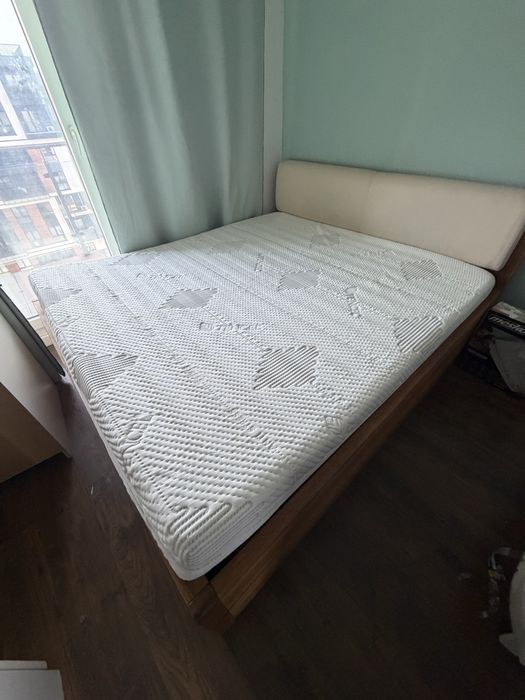 Łóżko dębowe 180x200 jak nowe z materacem medivis lux
