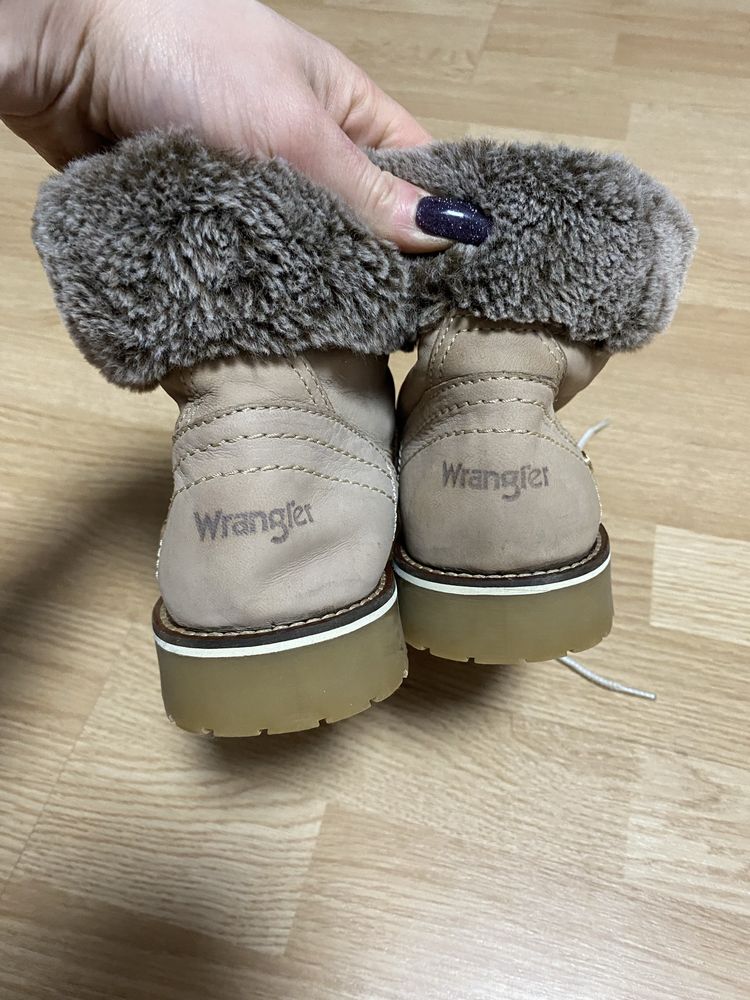 Buty zimowe trapery Wrangler 39 beżowe damskie