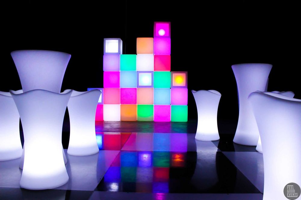 Mobiliario led varias unidades