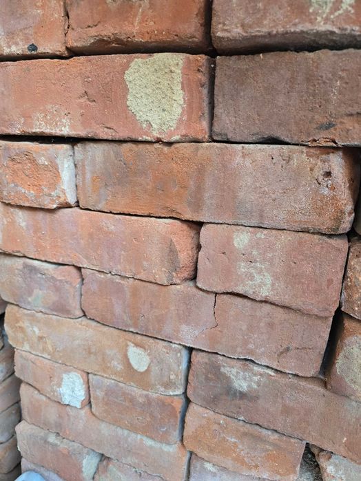 Sprzedam cegłę rozbiórkową czerwoną