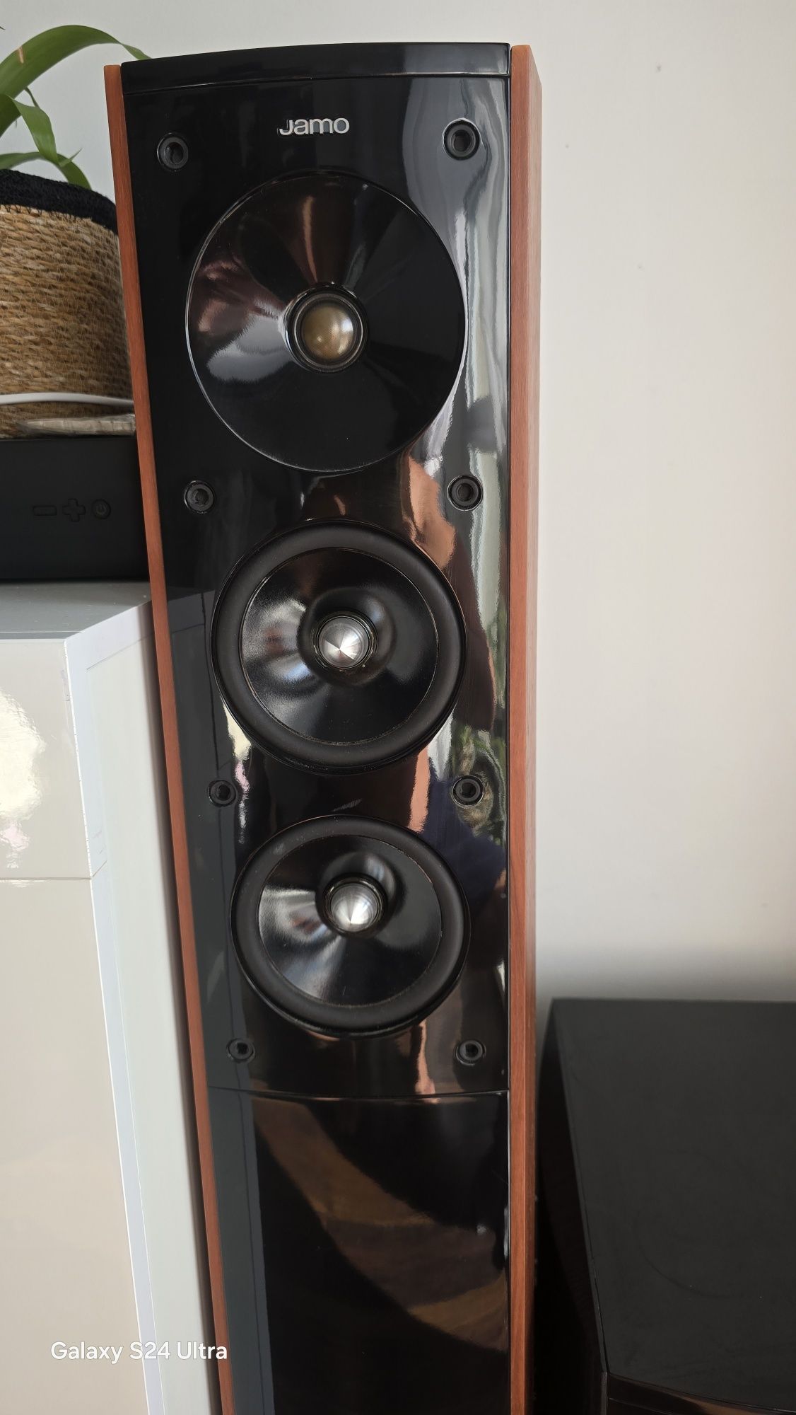 Kolumny jamo s606 130w Rms