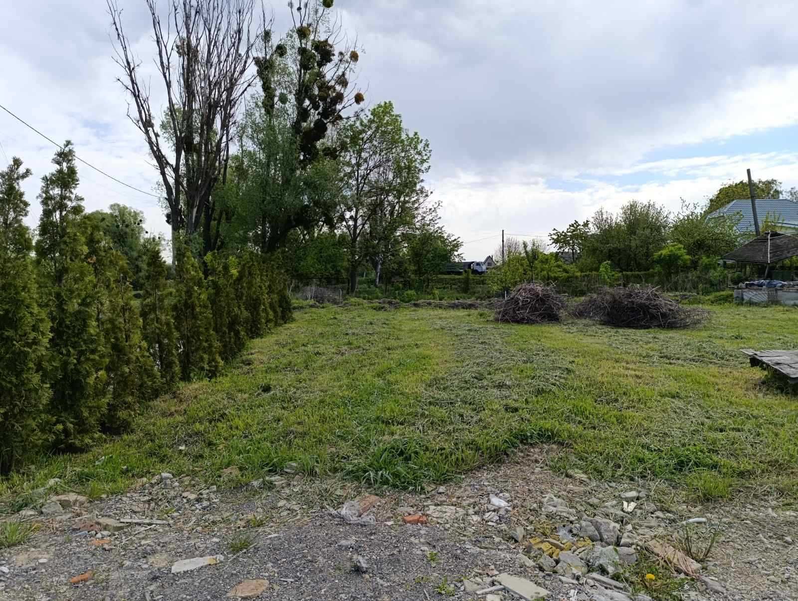 Тарасівка 7 соток з фундаментом 10*10 та підведеними комунікаціями.