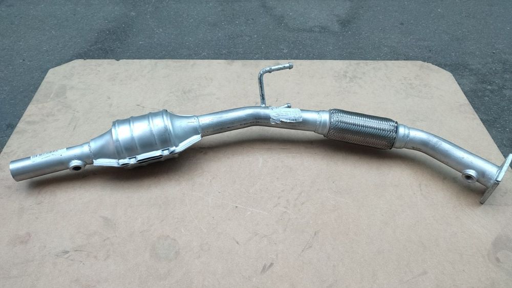 Труба приемная Шкода Фабиа Skoda Fabia 1.0 / 1.4 1999-2008 гг..