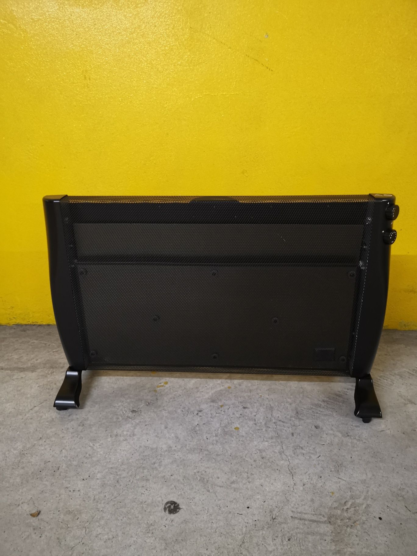 Vendo Aquecimento Celcia Preto 2000W potência