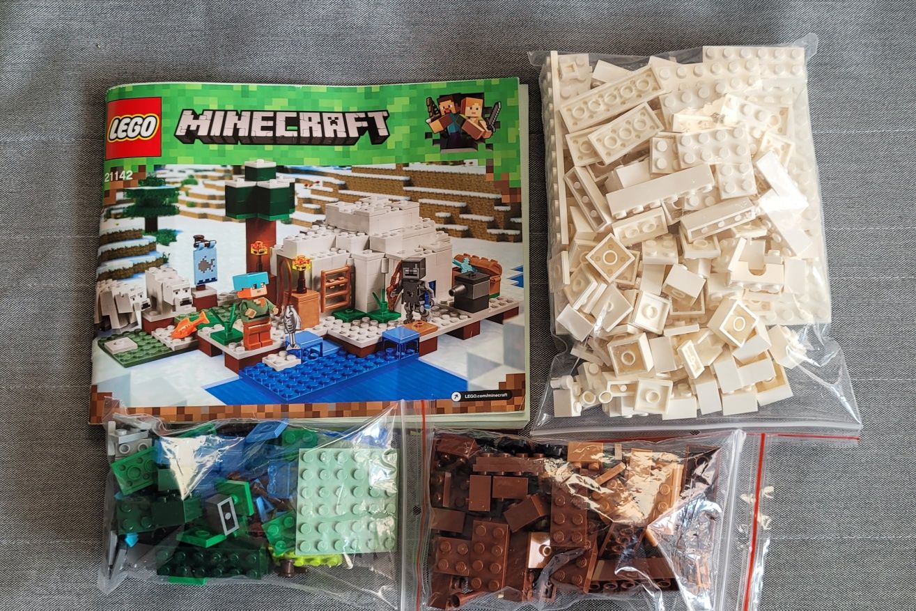 Lego Minecraft 21142