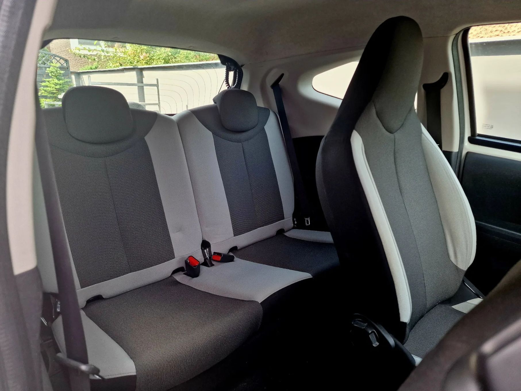 Toyota Aygo Prywatne, zadbane w 100% sprawne auto !!