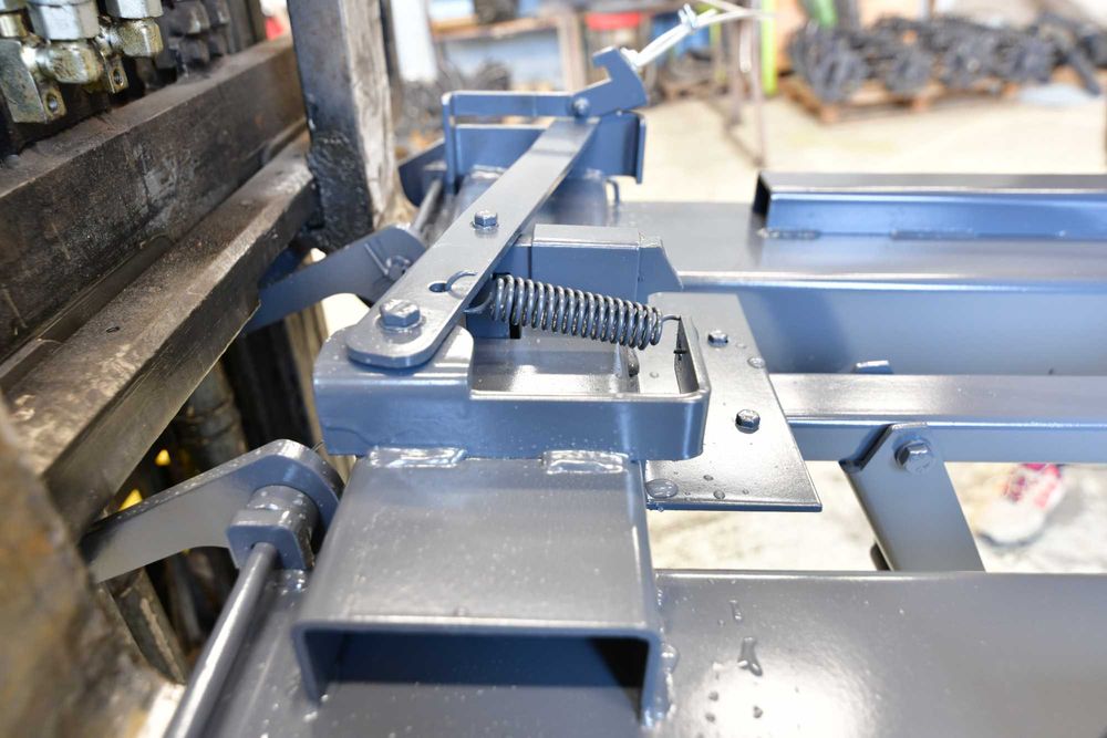 Kontener samowyładowczy / Koleba / Kontener do wózka widłowego 350L