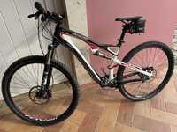 Bicicleta Specialized BTT aro 29 Carbono M5 usada como nova