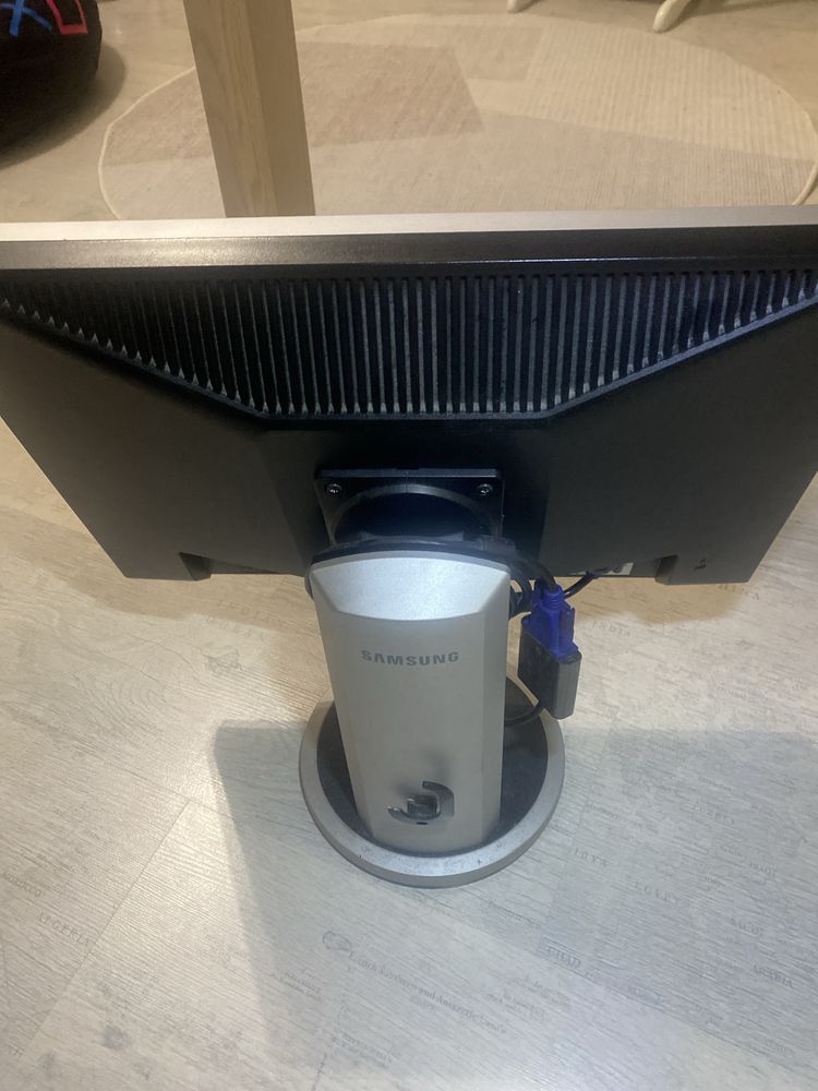 Монітор РОБОЧИЙ Samsung syncMaster 923nw