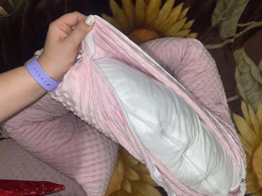Плюшева подушка для вагітних