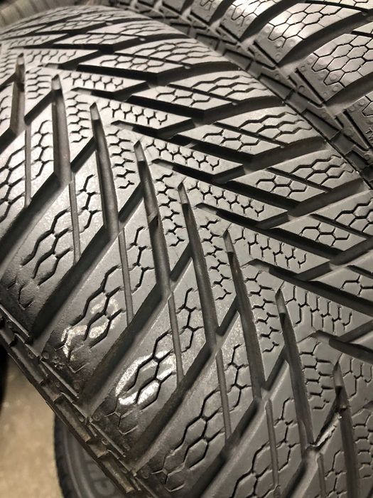 Шини 185/60 R15 Continental Winter Contact TS810 Пара Зима