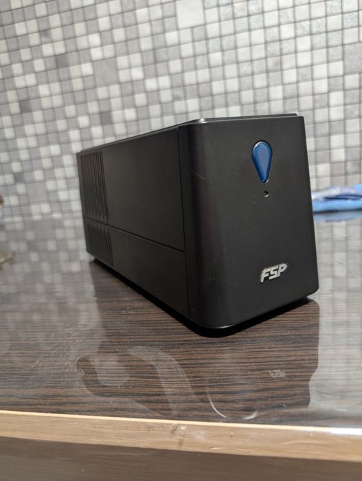 FSP EP-650 Источник бесперебойного питания