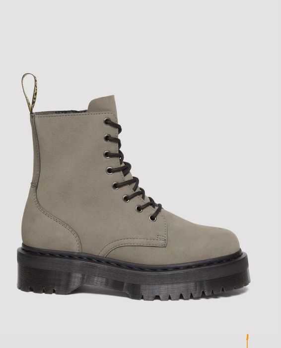 Сірі шкіряні черевики Dr. Martens Jadon Milled Nubuck Platform 4UK