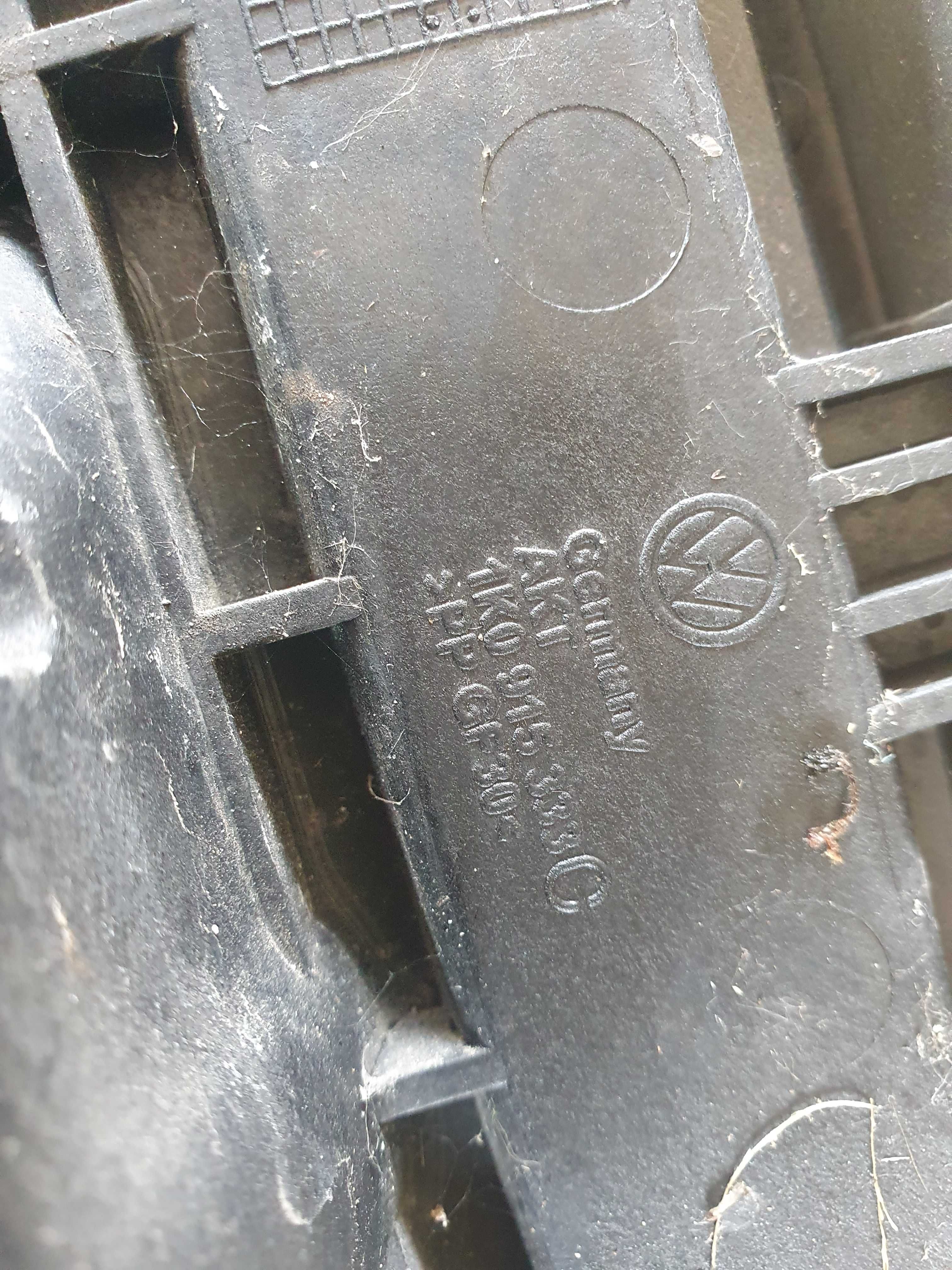 Podstawa mocowanie akumulatora filtra Seat Leon 2 II