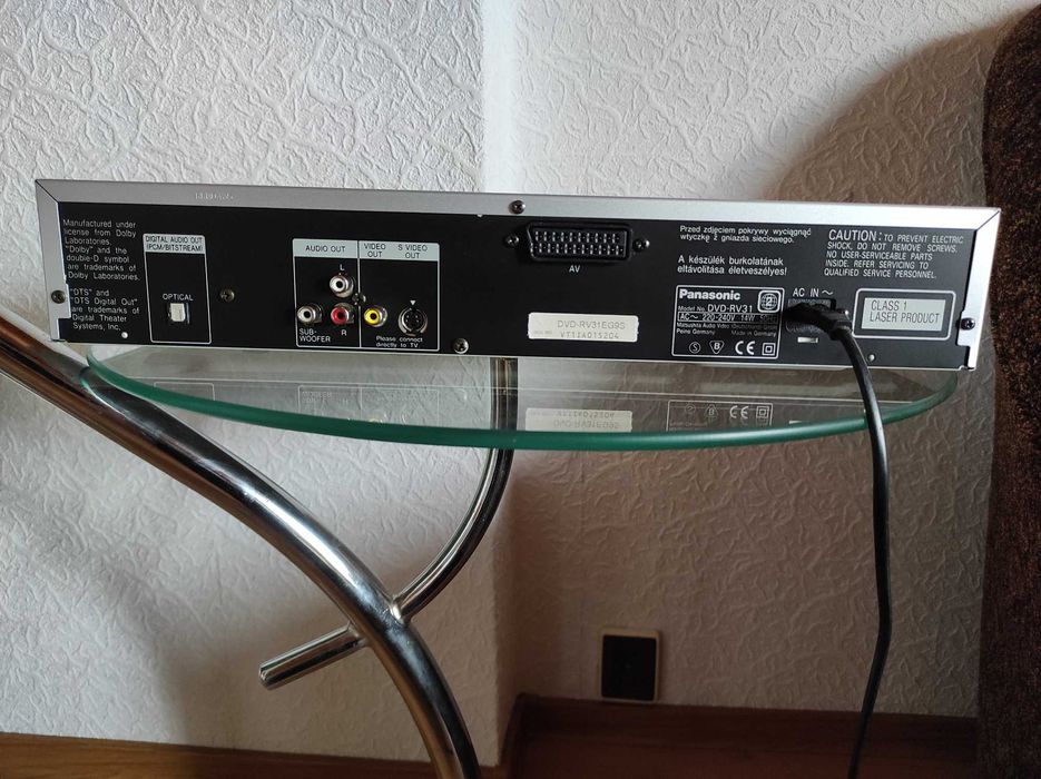 Odtwarzacz DVD Panasonic DVD-RV31 + pilot