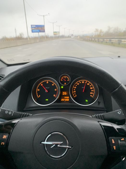 Opel Astra H 2009 1.9d АКПП  COSMO