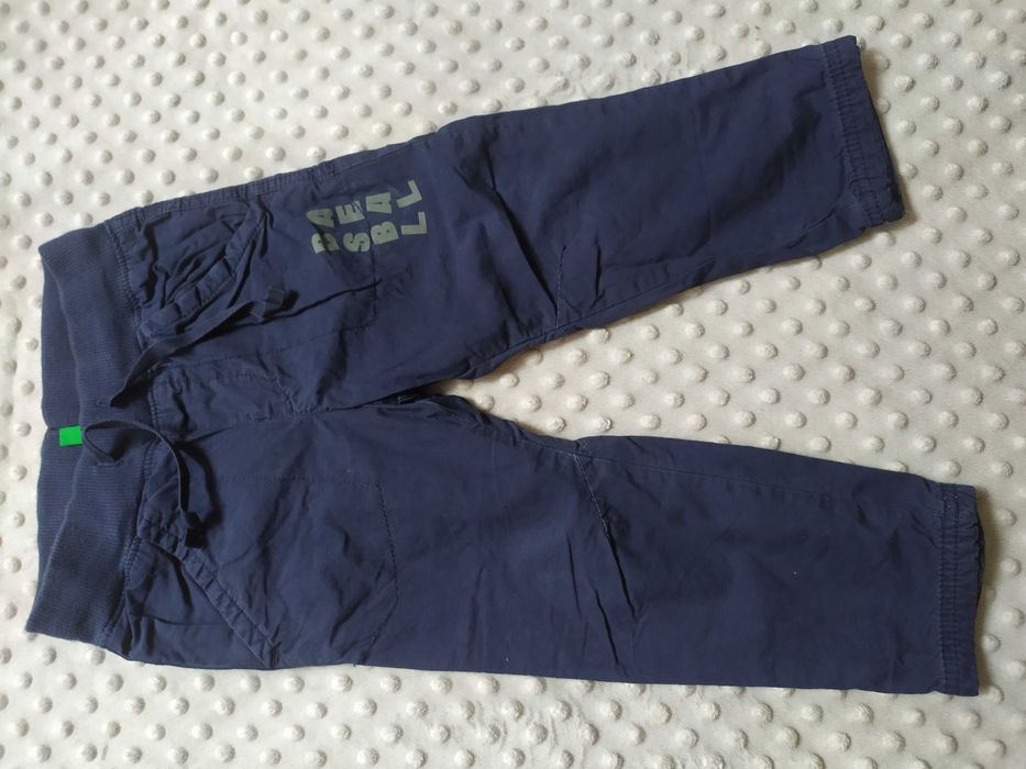 Spodnie chłopięce ciepłe United Collors of Benetton 92
