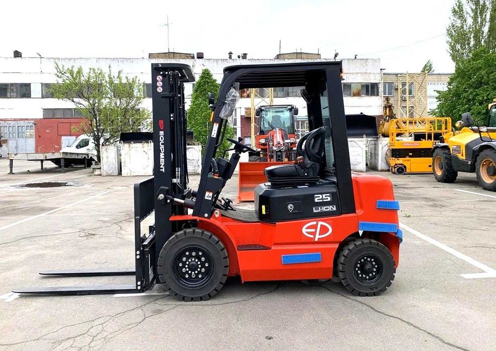 Новий електричний навантажувач EFL252 Li-Ion, 410Ah, 2.5т, 4,8м кабіна