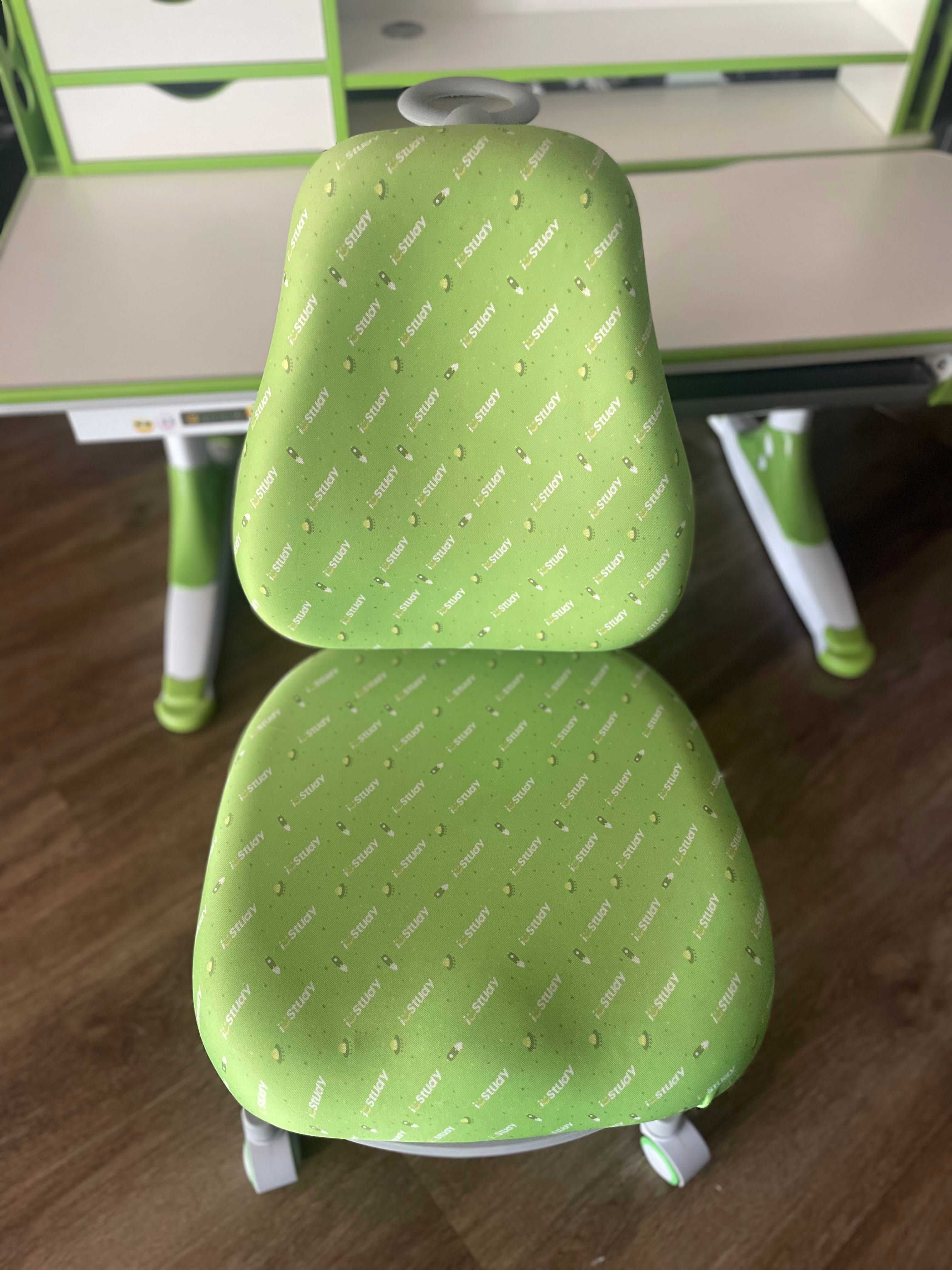 Biurko ergonomiczne dziecięce z fotelem