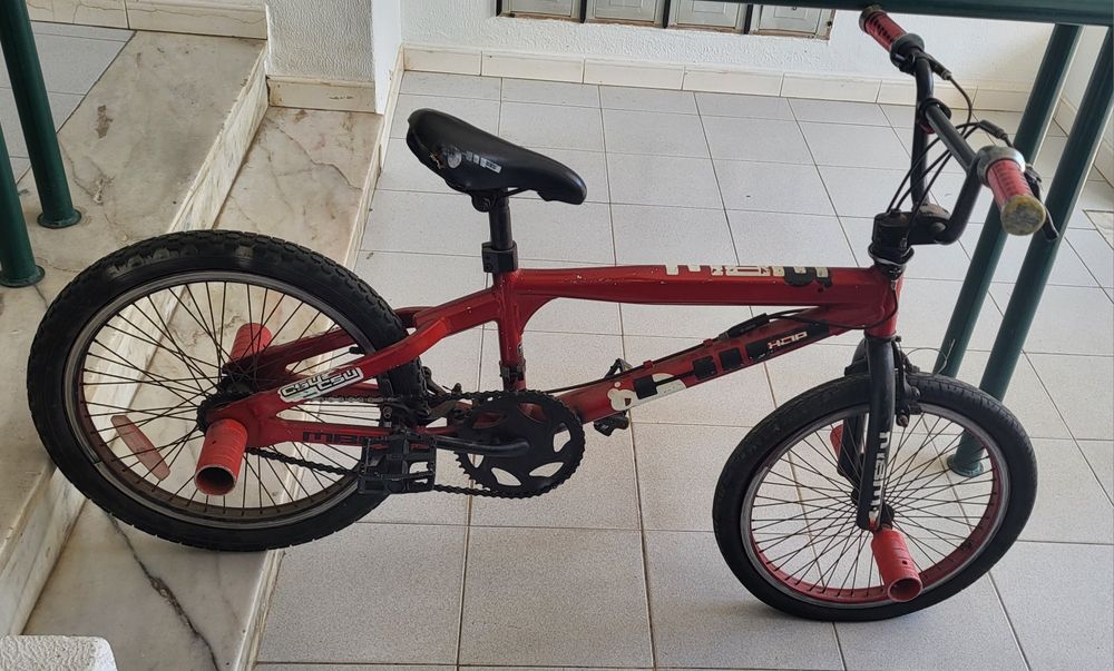 Bicicletas criança e adultos