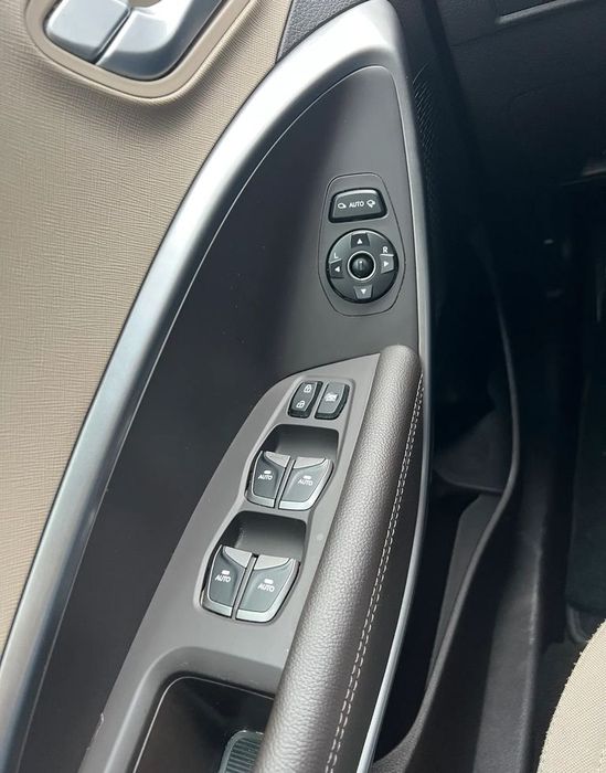 Hundai Santa Fe 2016