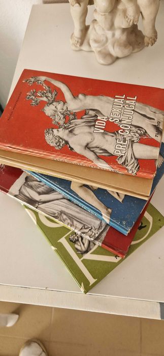 conjunto de 5 livros (pequena enciclopédia sexual e outros)
