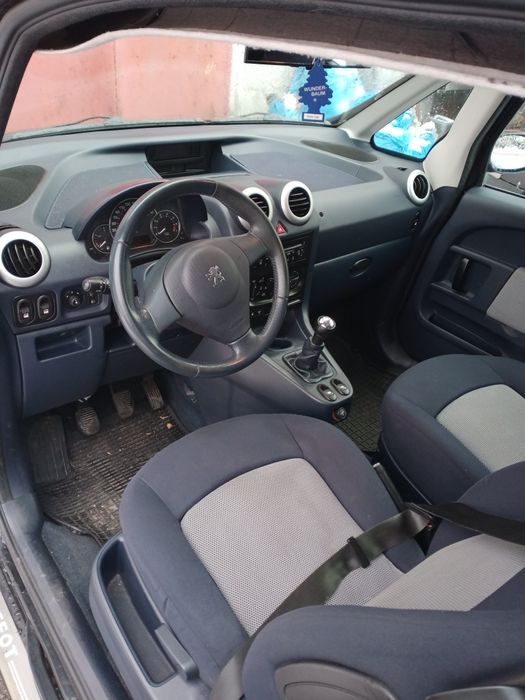 Peugeot 1007 1.4 benzyna