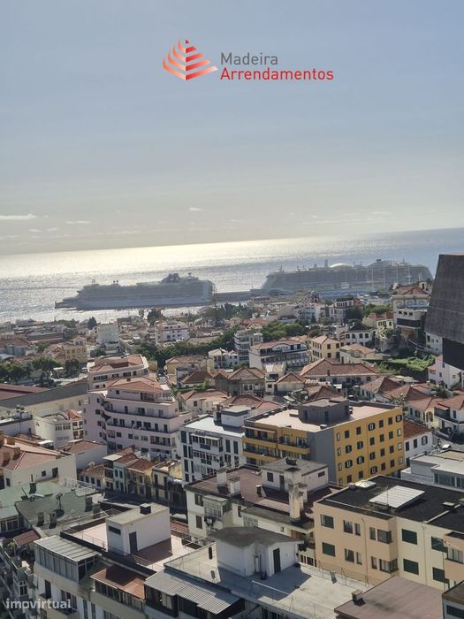 Apartamento T3 em Funchal