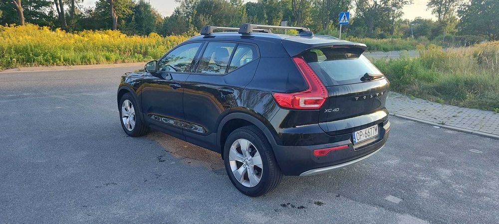 Volvo XC 40 T3 Momentum Pro Automat zadbany