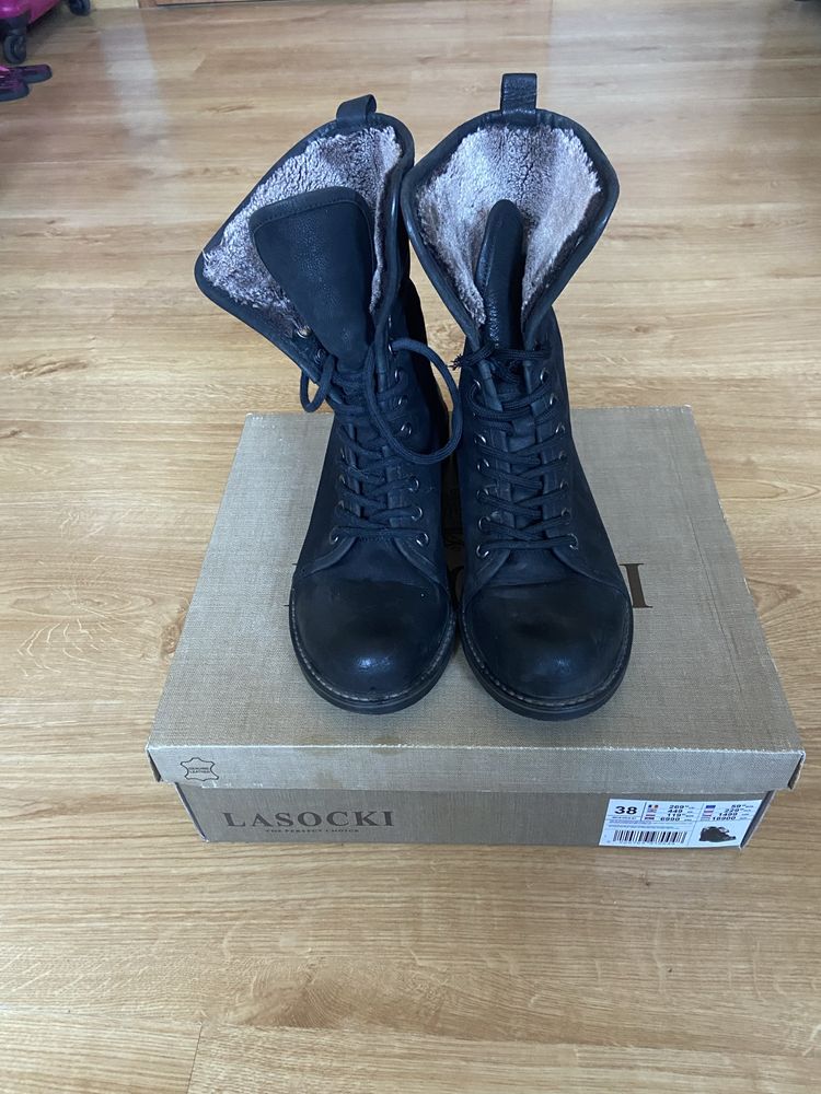 Czarne buty zimowe botki Lasocki 38 skóra viral zima