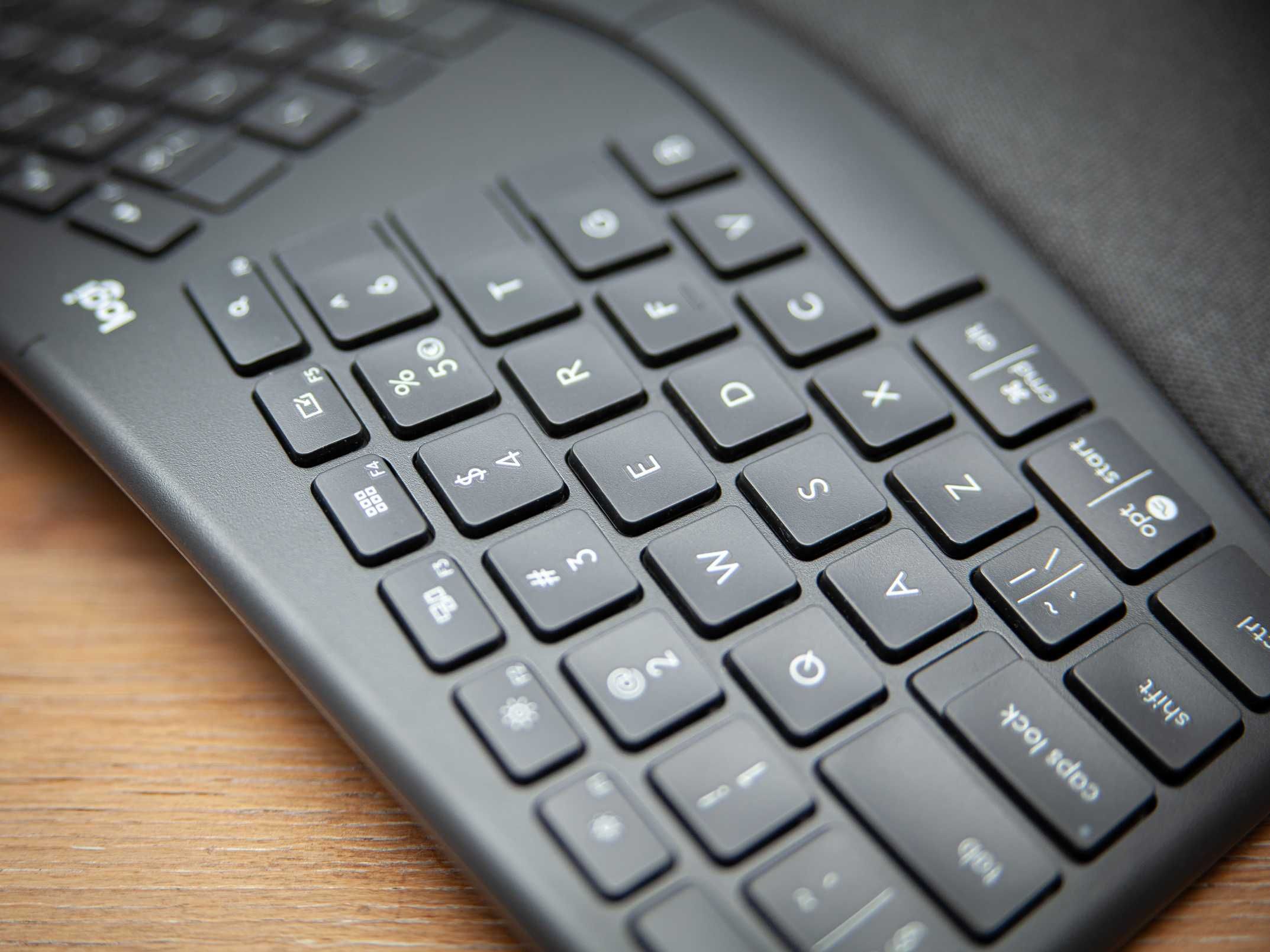 NOWA Klawiatura Bezprzewodowa Ergonomiczna Logitech ERGO K860 bluetoot