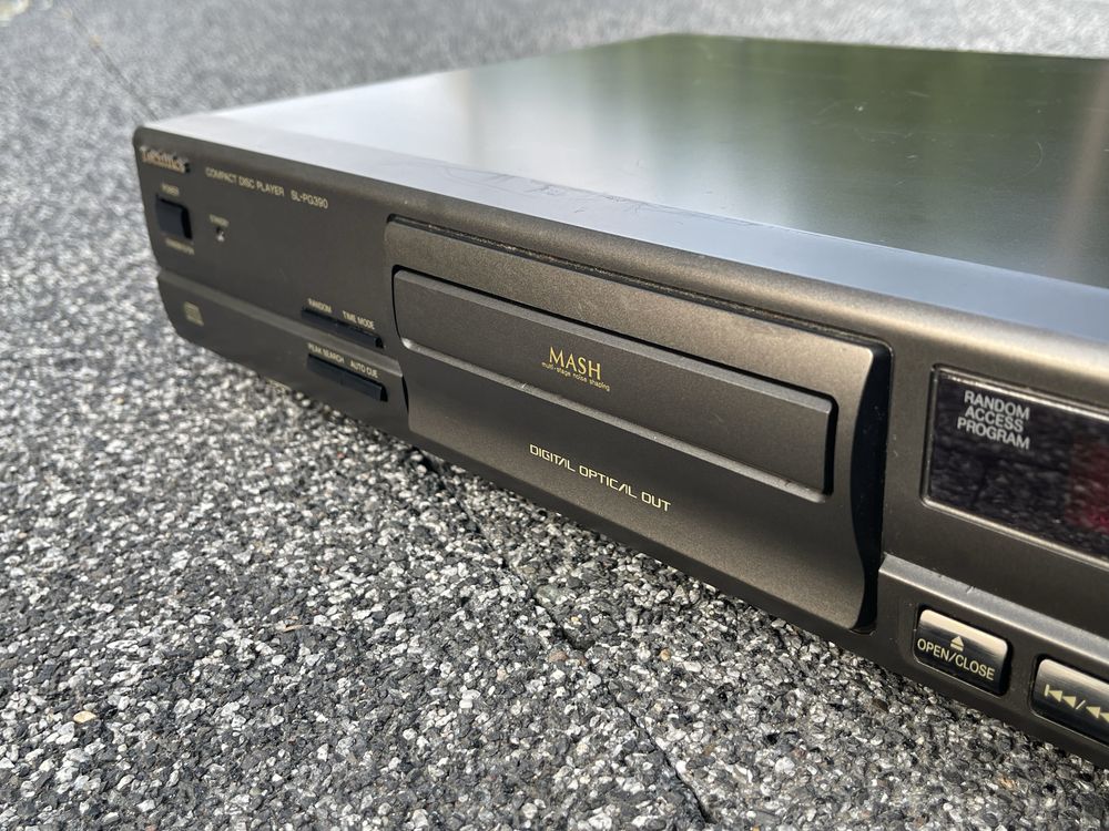 CD Technics SL-PG390