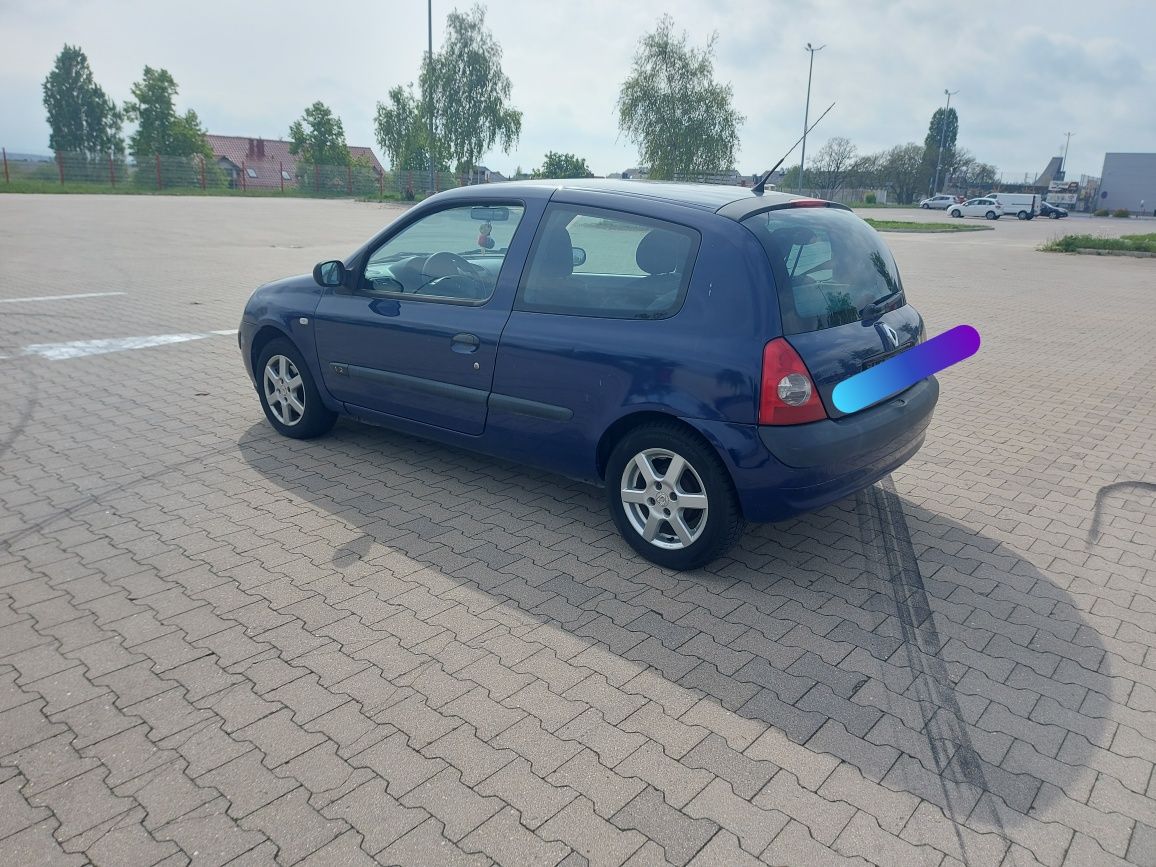 Reno Clio 2, oc i przegląd na rok