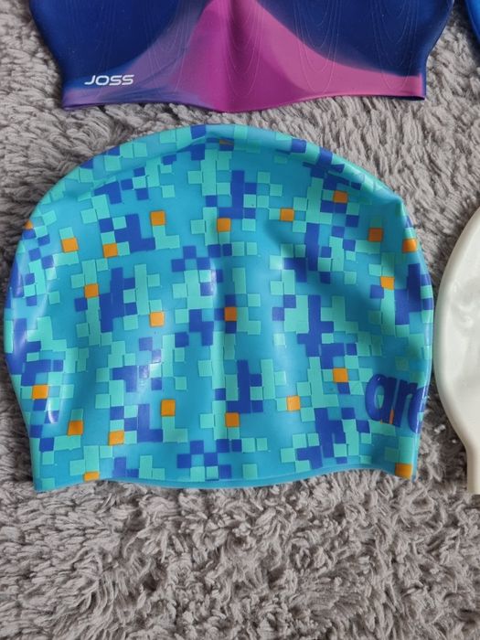 Шапочки для плаванья. Arena