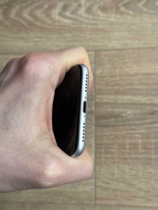 АКБ 100% Гарний Apple iPhone SE 2 128 2020 White Neverlock