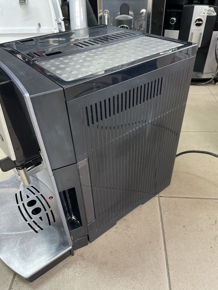Кавомашина Delonghi Cappucino Esam 5500