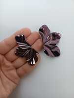 Metalowe fioletowe kolczyki w kształcie kwiatów kwiaty